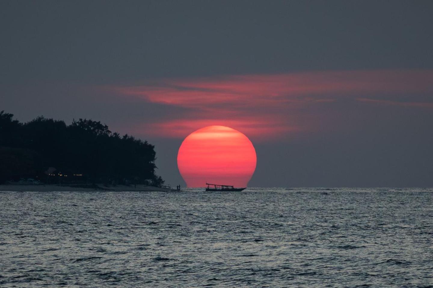 Bintang Tiga Bungalows Gili Air Bagian luar foto