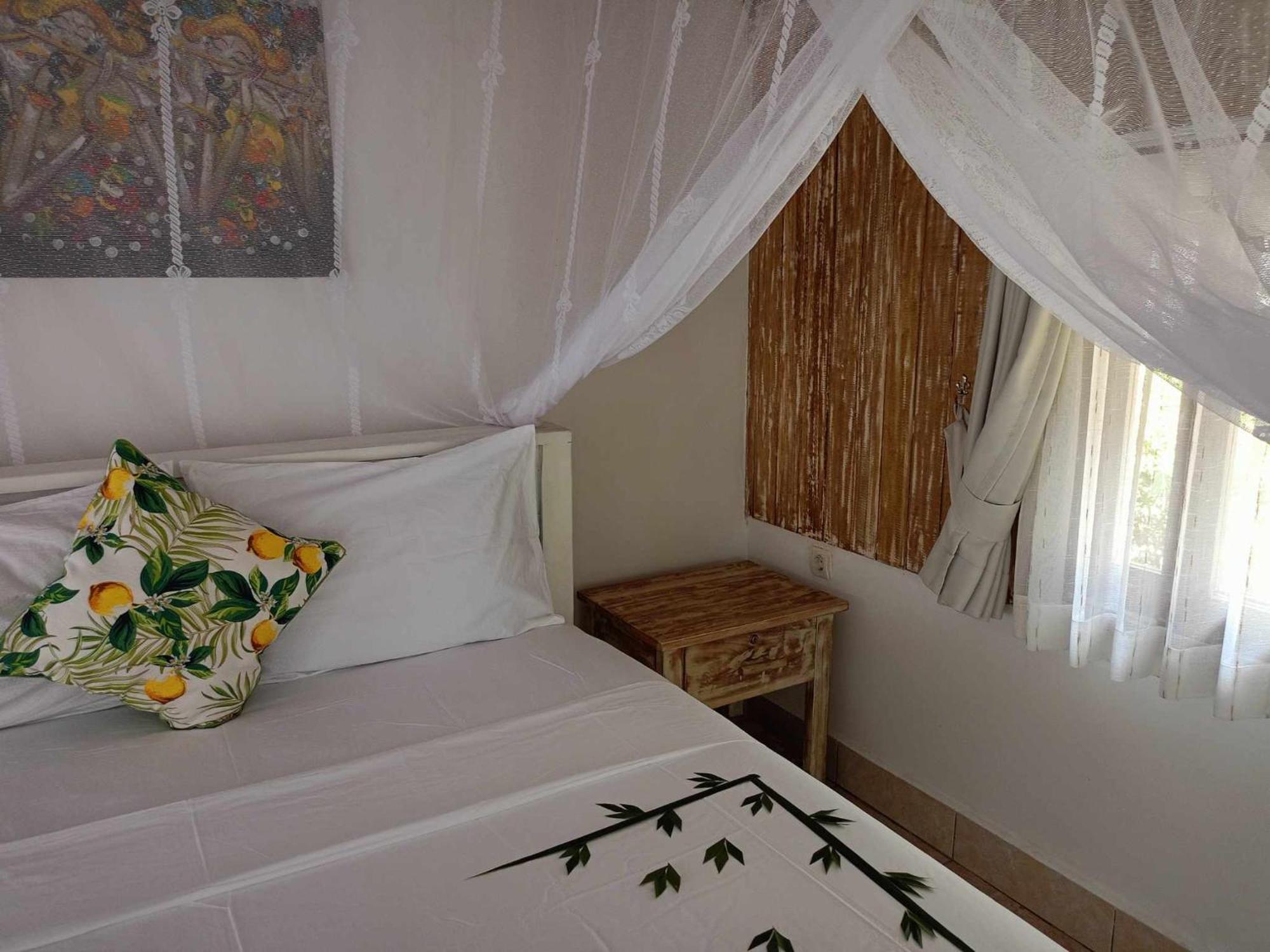 Bintang Tiga Bungalows Gili Air Bagian luar foto