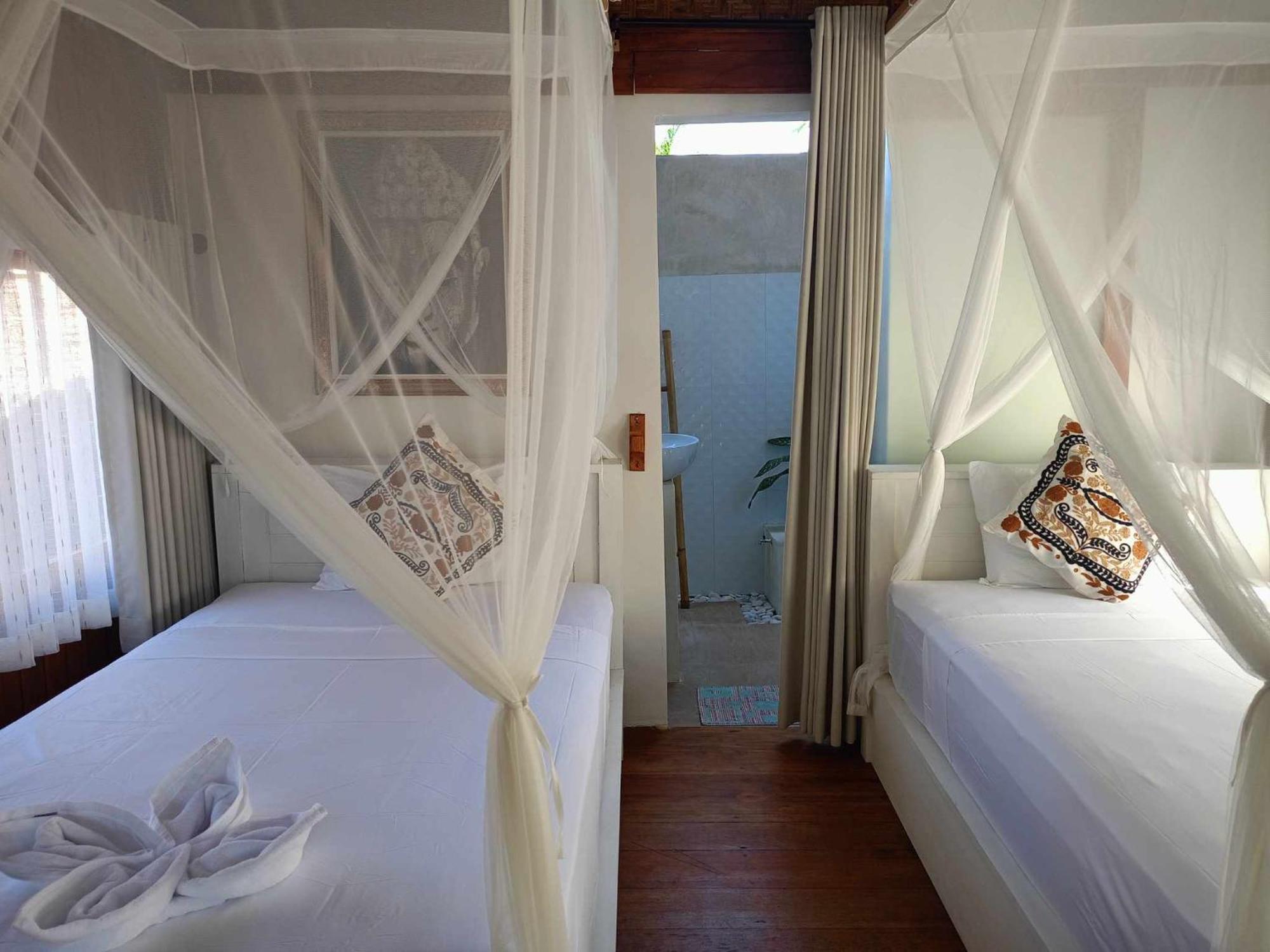 Bintang Tiga Bungalows Gili Air Bagian luar foto