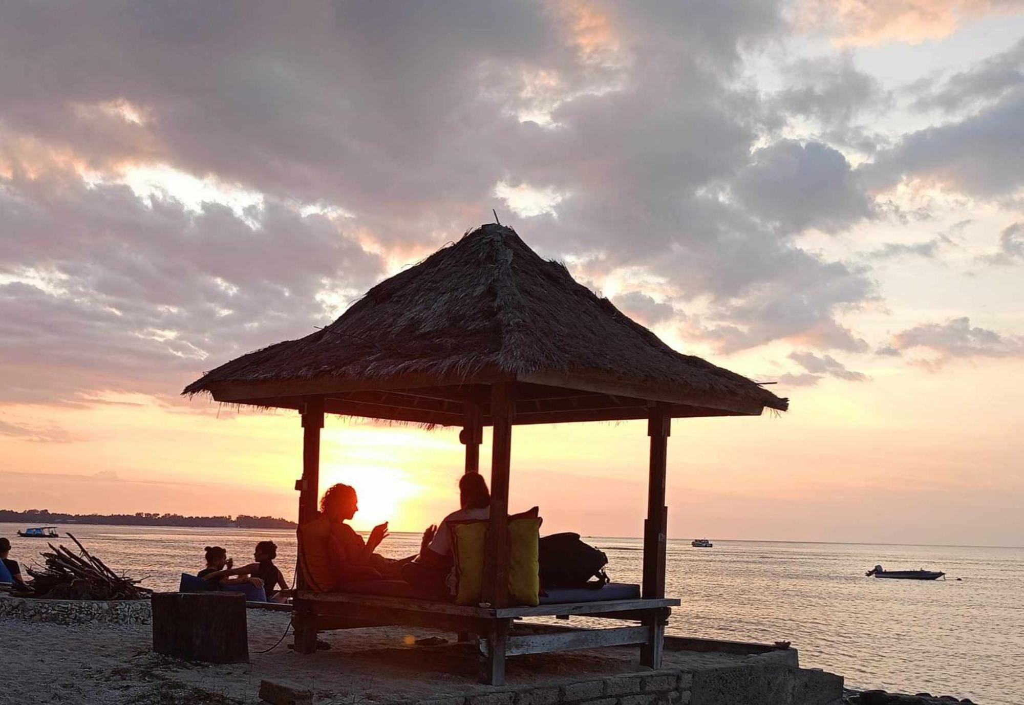 Bintang Tiga Bungalows Gili Air Bagian luar foto