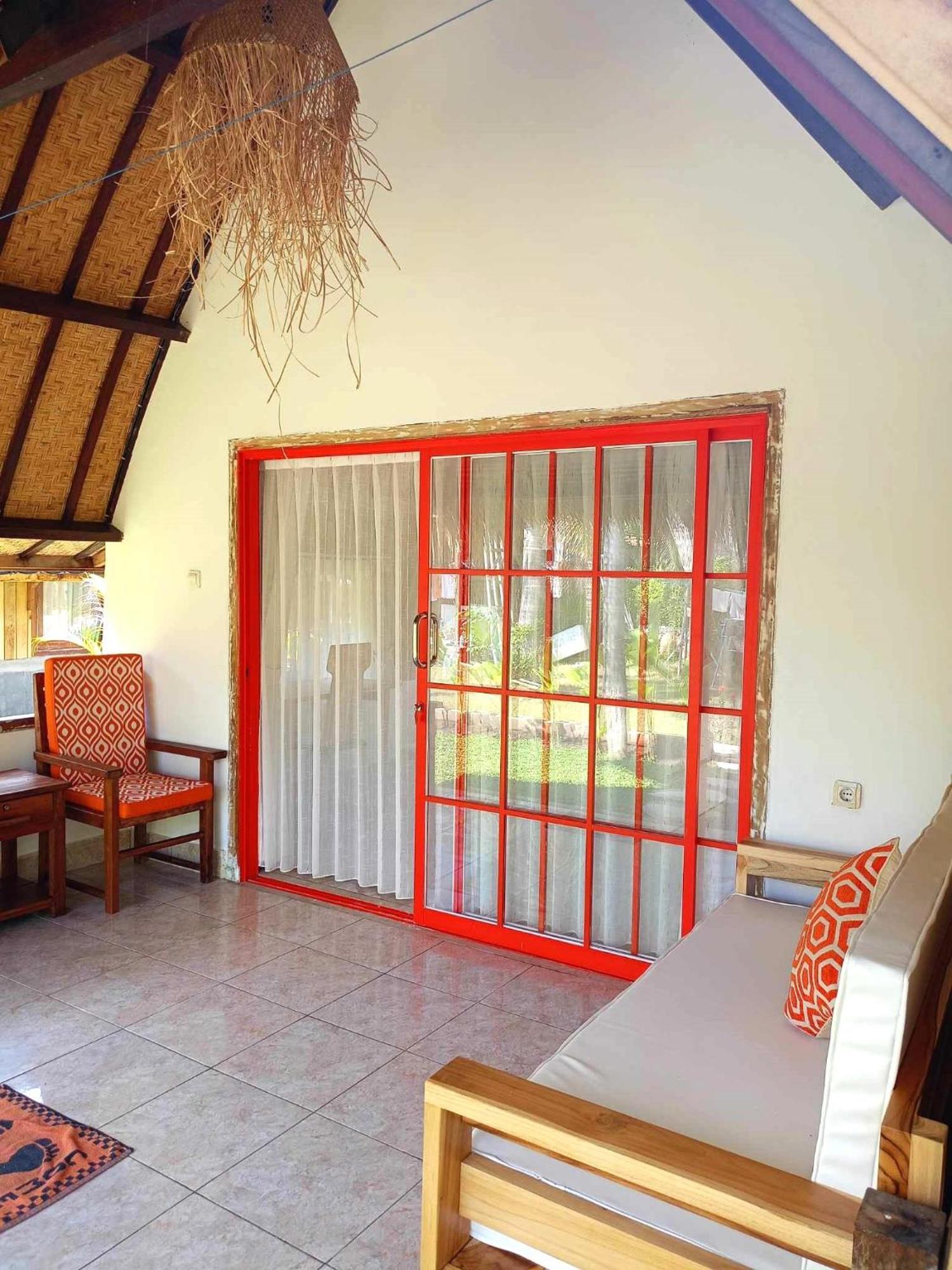 Bintang Tiga Bungalows Gili Air Bagian luar foto