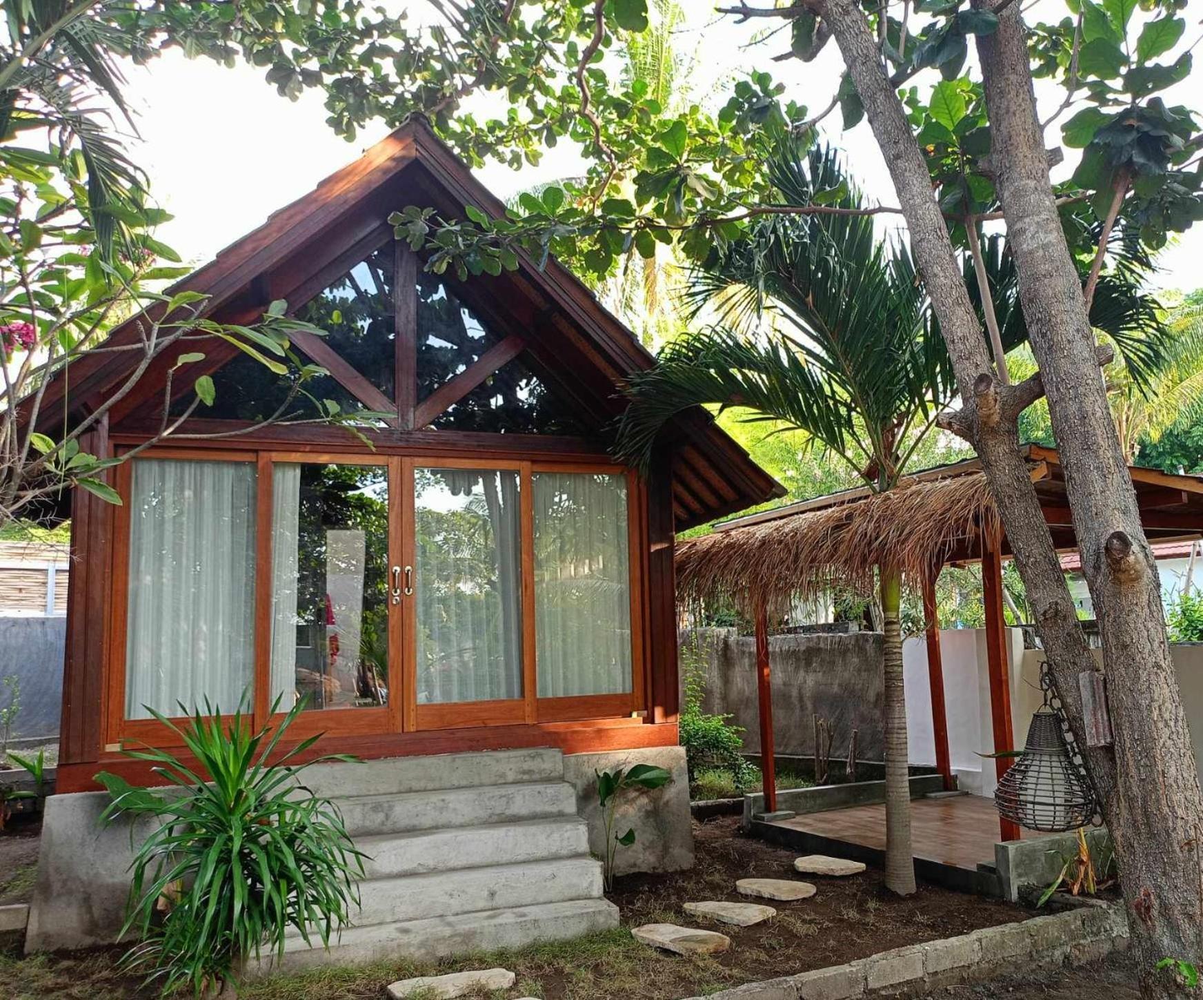Bintang Tiga Bungalows Gili Air Bagian luar foto