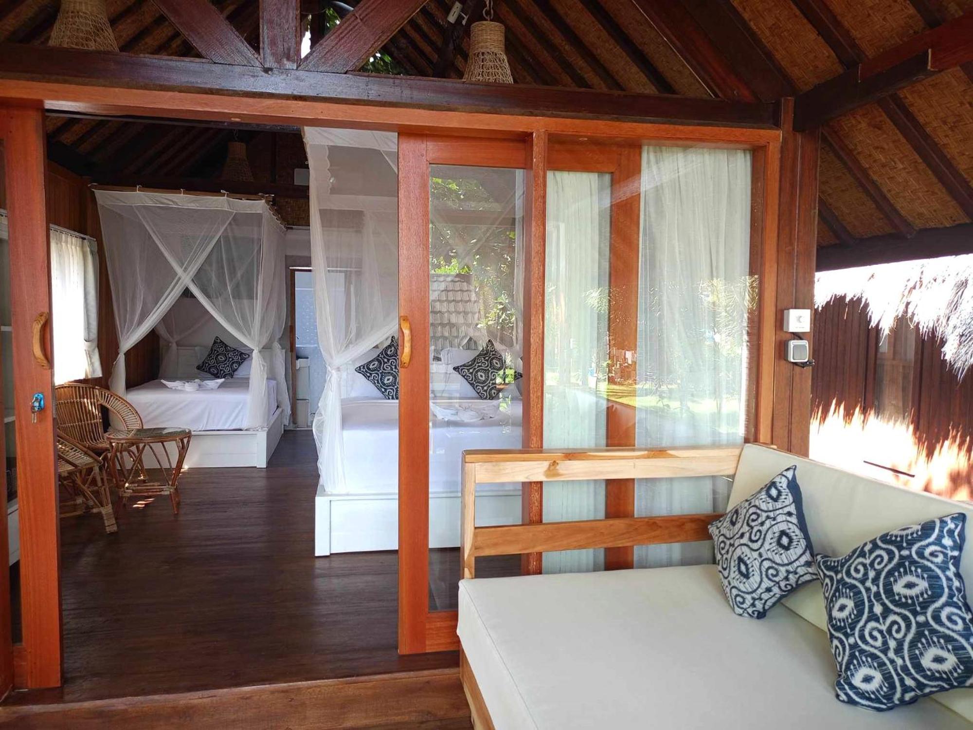 Bintang Tiga Bungalows Gili Air Bagian luar foto