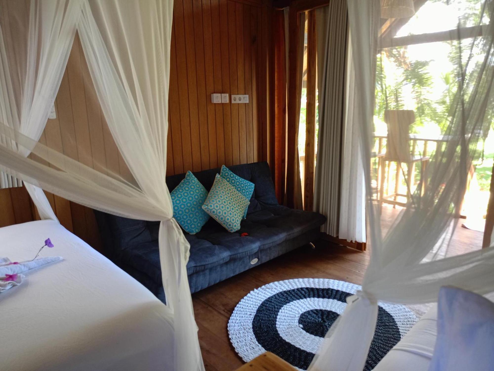 Bintang Tiga Bungalows Gili Air Bagian luar foto